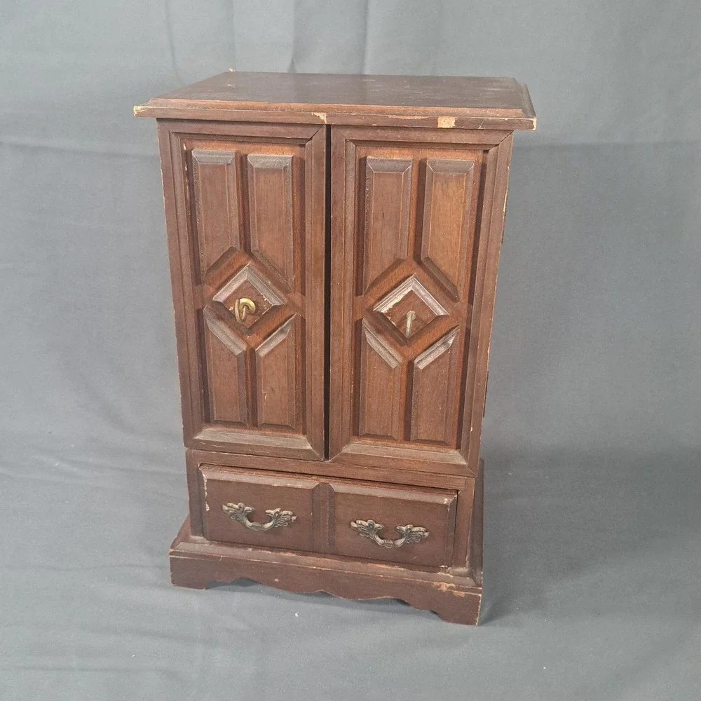 VTG Wooden Jewelry Armoire Music Box Cabinet Chest Brown Gold Boho Traditional